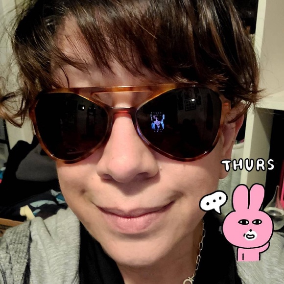 Prada - Picture 4 of 4